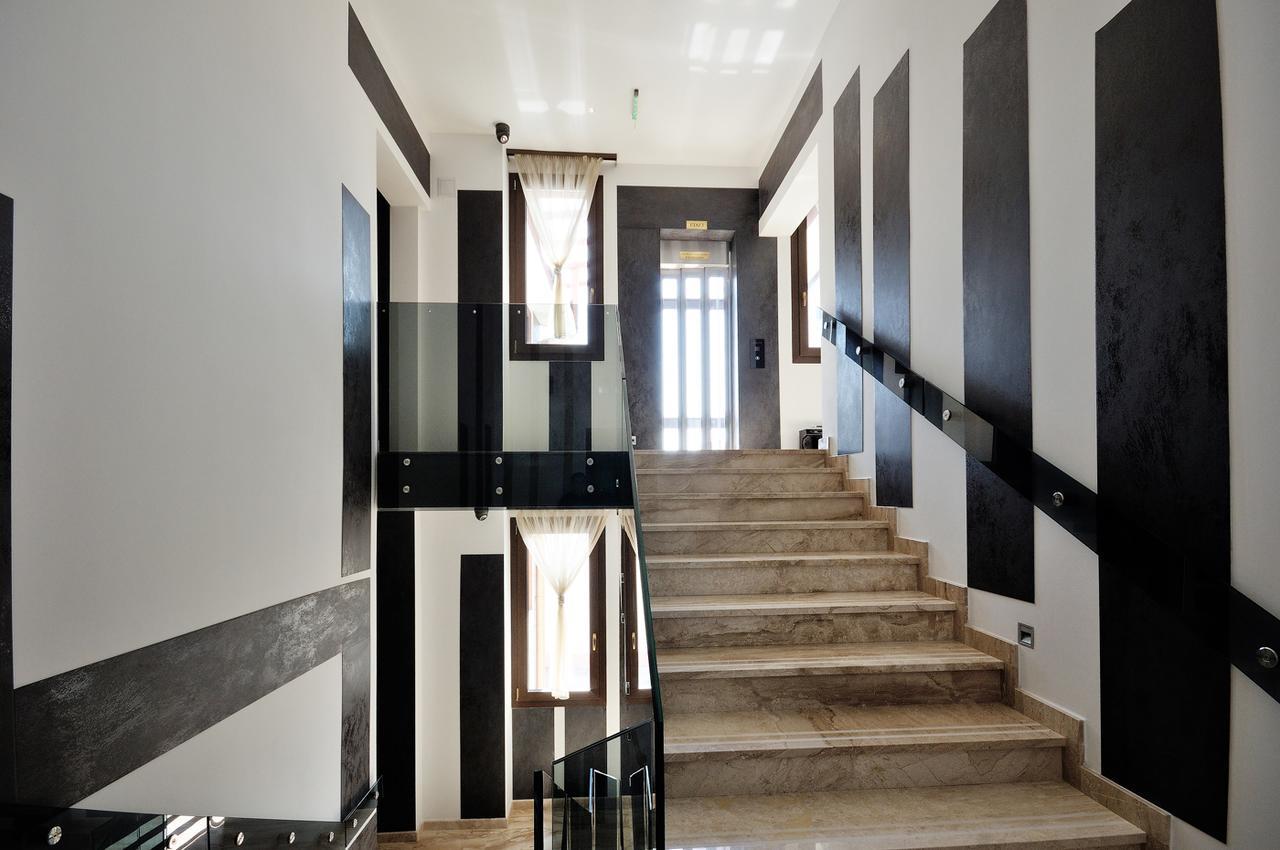 Dominus Residence Κλουζ-Ναπόκα Εξωτερικό φωτογραφία